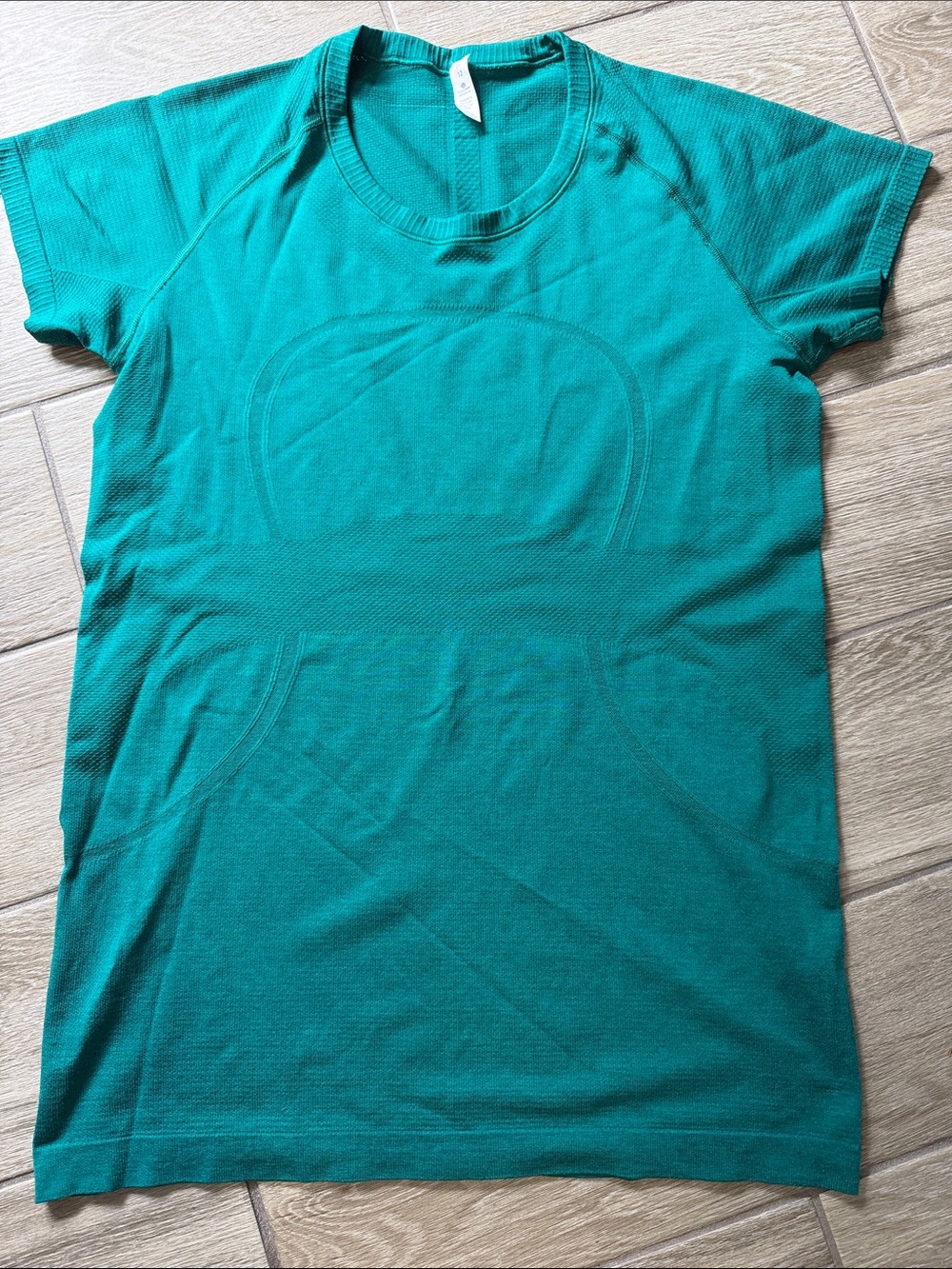 Lululemon swiftly, tech tee, size 12. GUC.
